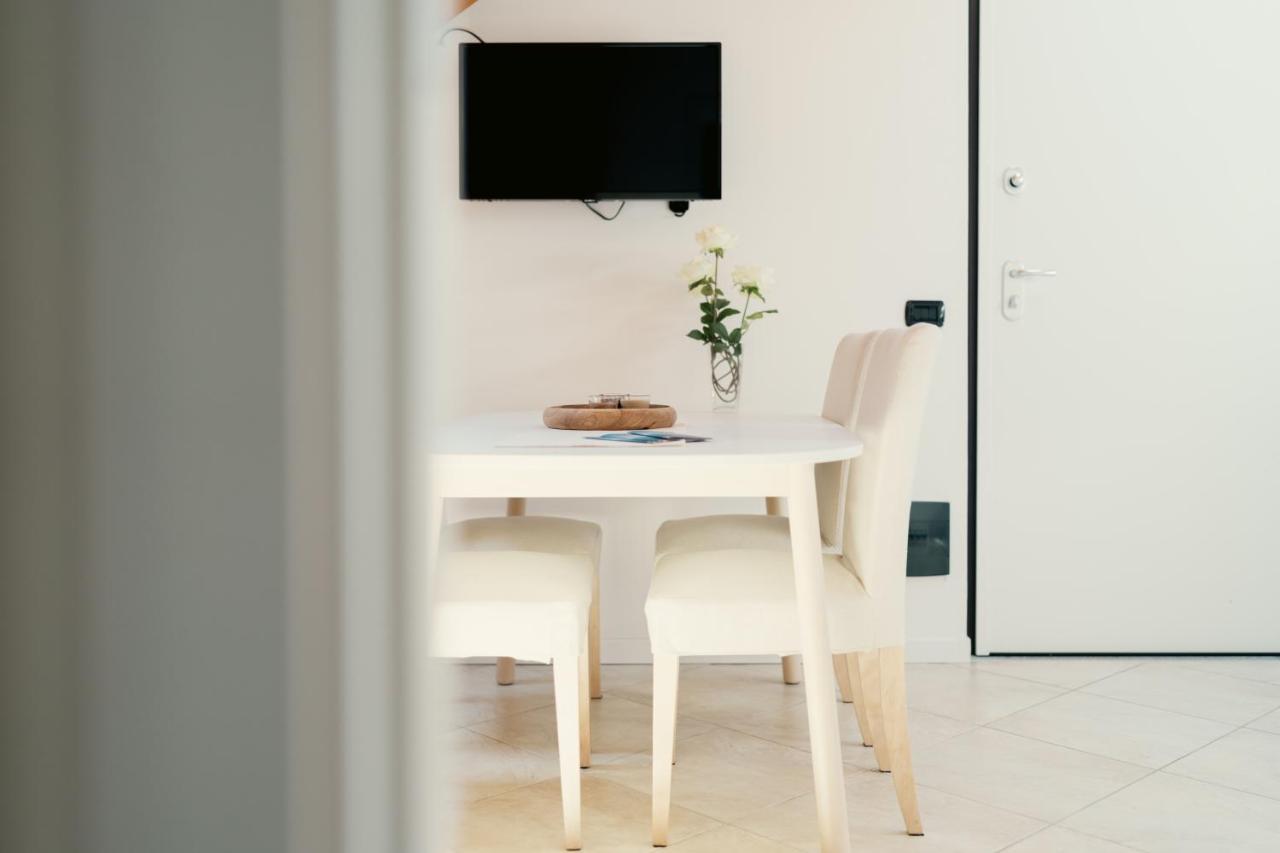 Residence Antico Torchio Dervio Extérieur photo