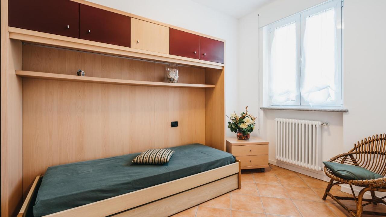 Residence Antico Torchio Dervio Extérieur photo